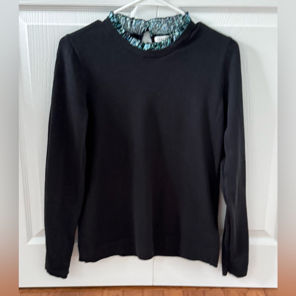 Ruffle neck cotton sweater with floral trim